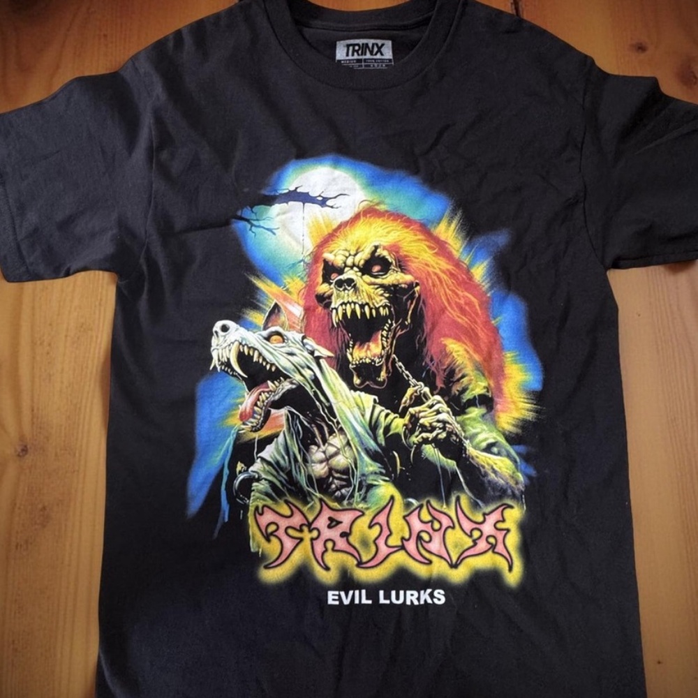 TRINX LA Evil Lurks Graphic Tee Mens Medium Black Streetwear NWOT Rare